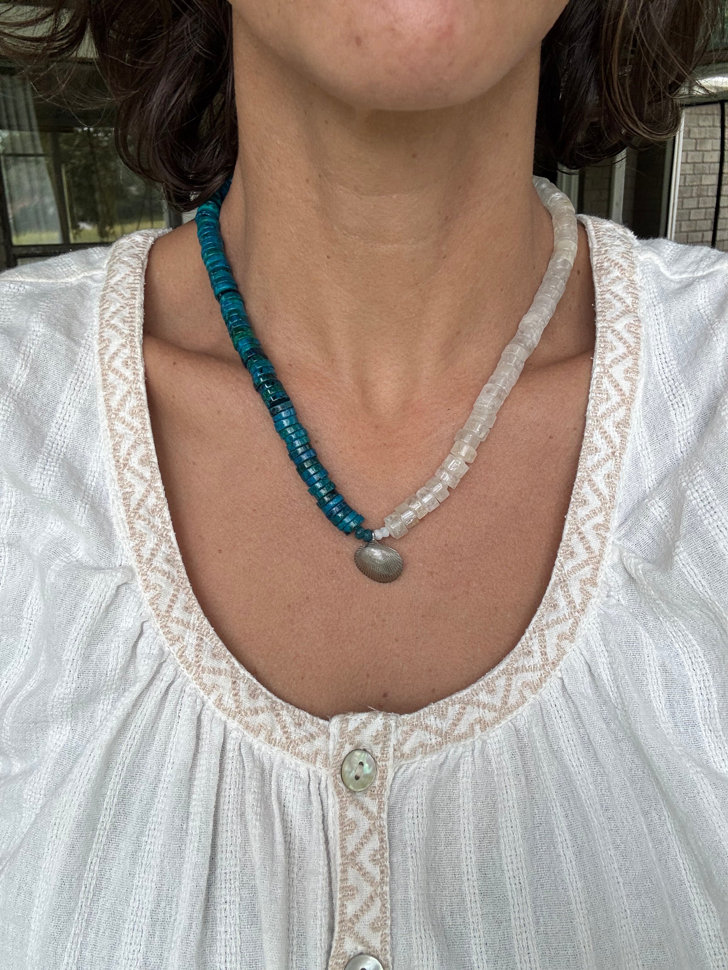Statement Shell Strands