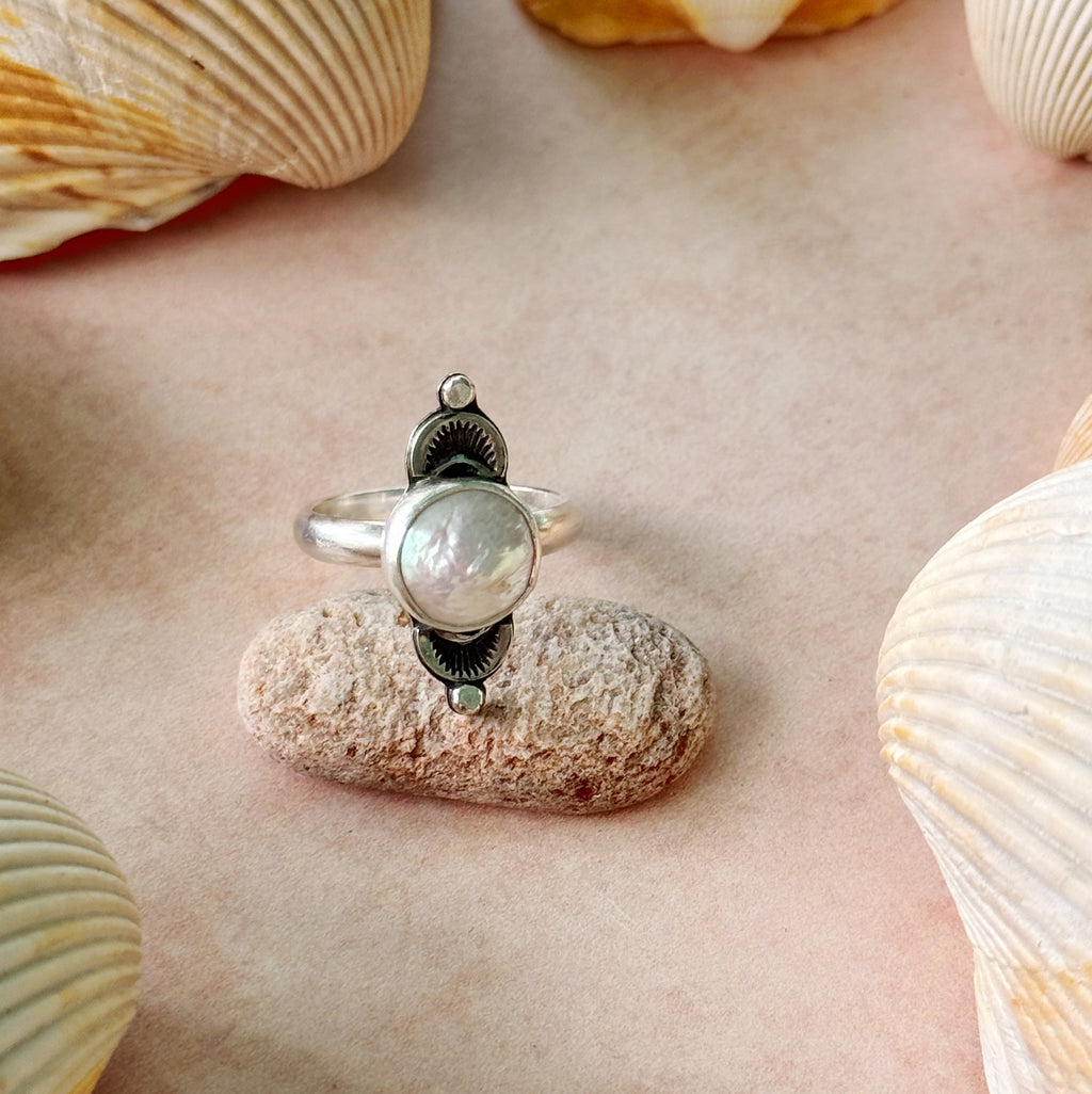 Sea Spell Ring - Pearl Size 7