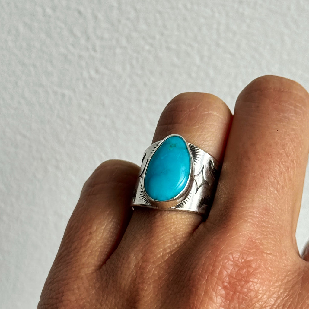 Campitos Turquoise Wide Band Ring - Size 7